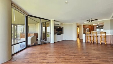 Building Photo - 2101 Nuuanu Ave