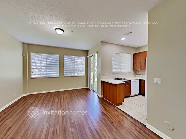 Building Photo - 4401 Coventry Pointe Way