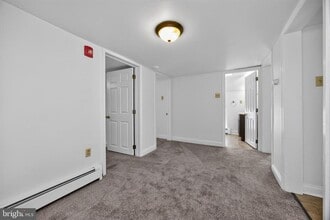 Building Photo - 397 W Ridge Pike