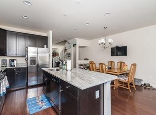 Building Photo - 7637 Lyndon Ct