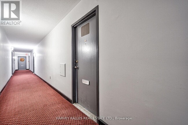 Building Photo - 411-2000 SHEPPARD Ave
