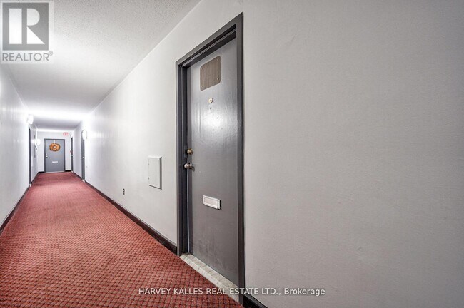 Photo du bâtiment - 411-2000 SHEPPARD Ave