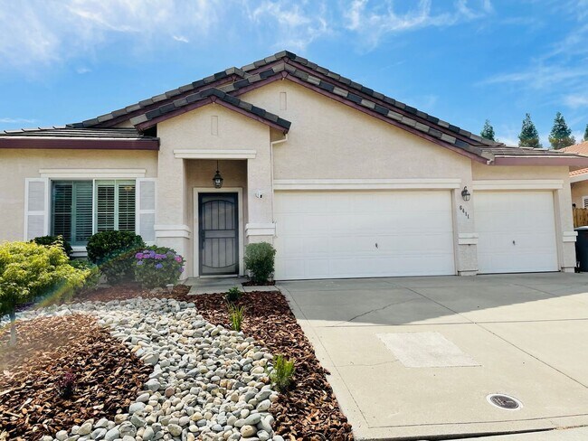 Building Photo - 6411 Buchanan Ct