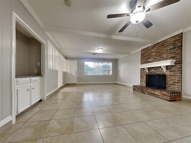 Building Photo - 20202 Laverton Dr