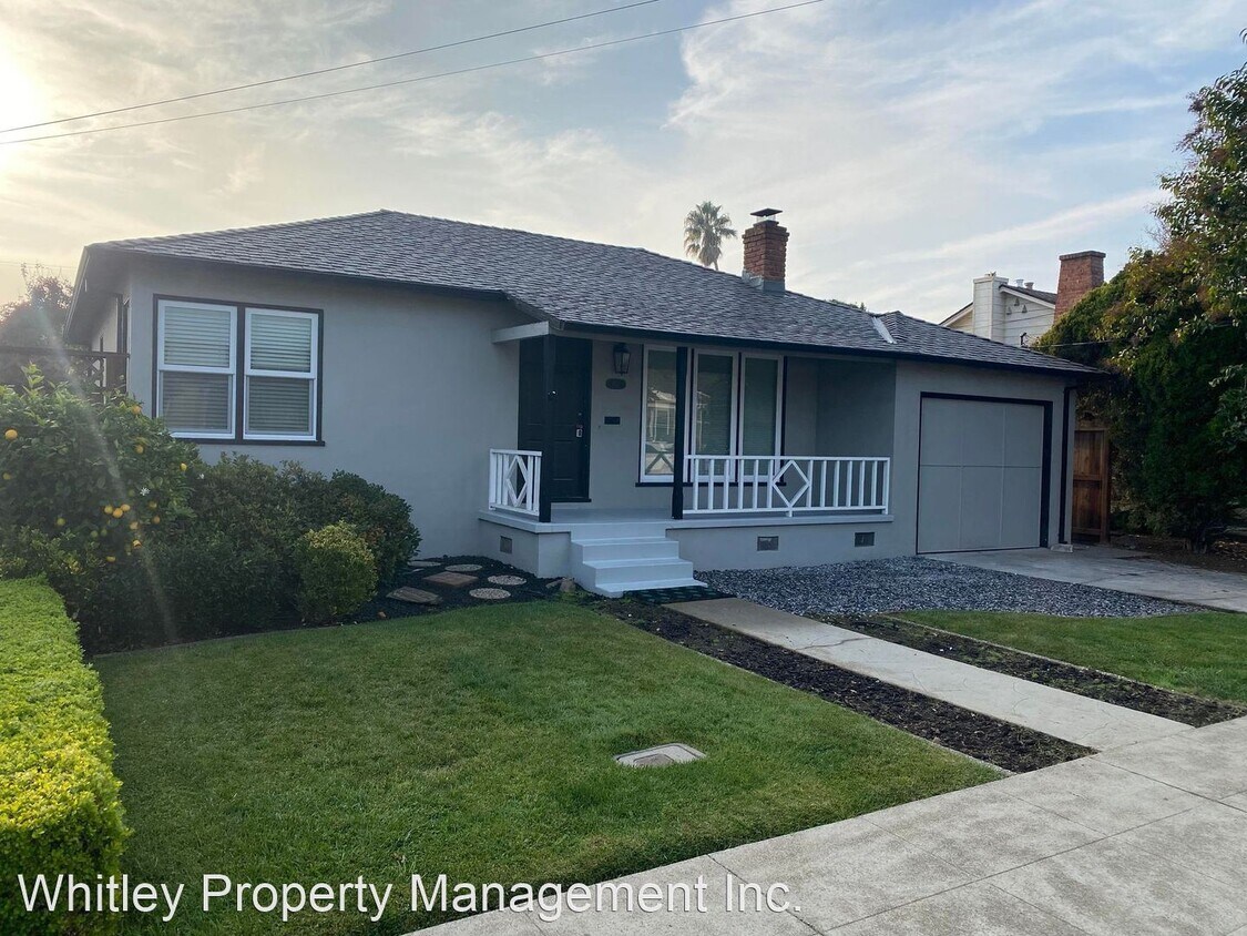 Primary Photo - 2 br, 1 bath House - 945 Hall Street
