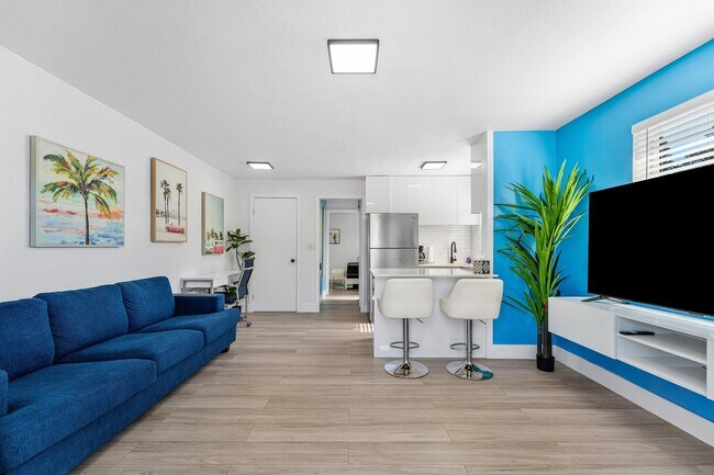 Foto del edificio - 1545 NE 32nd St