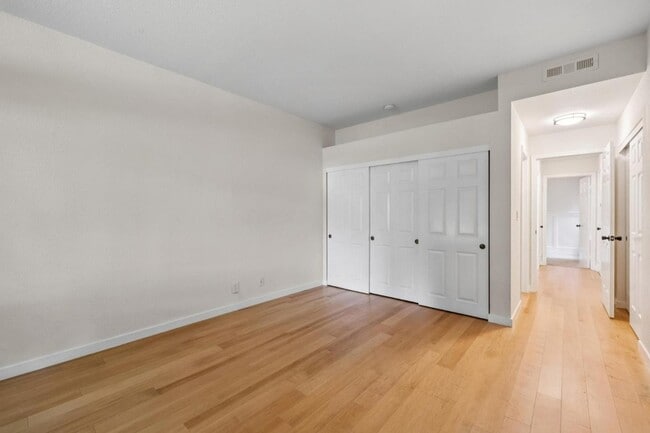 Building Photo - 240 Amesport Landing