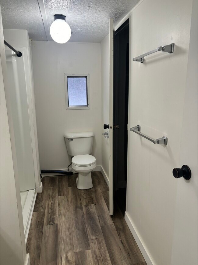 Foto del edificio - 2427 Sanford Rd