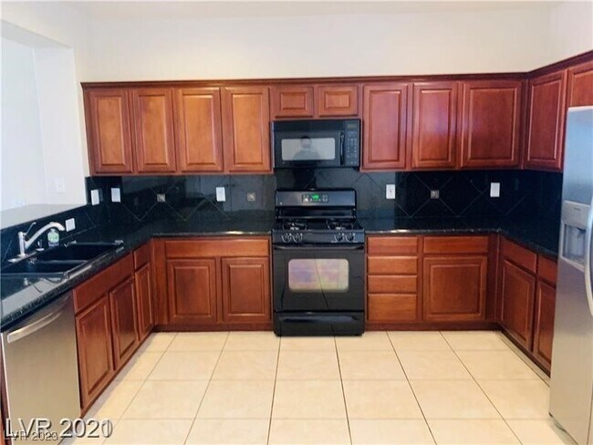 Building Photo - 8904 El Diablo Ct