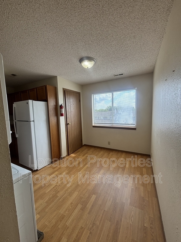 Building Photo - 505 Colorado St
