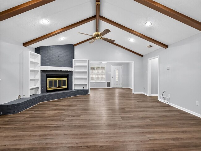 Foto del edificio - 18270 Stillwood Ln