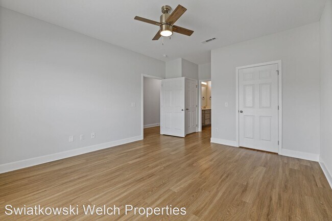 Foto del edificio - 3 br, 2 bath House - 134 Wingate Ave