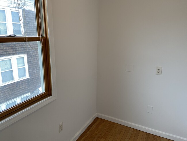 Building Photo - 274 Bowdoin St