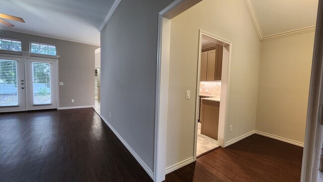 Photo - 3817 Yellowstone Pl Apartment