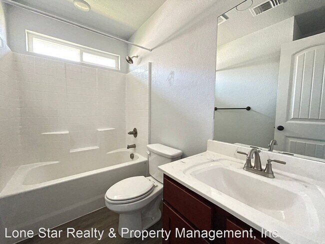 Building Photo - 4 br, 2 bath House - 808 Hickok Dr