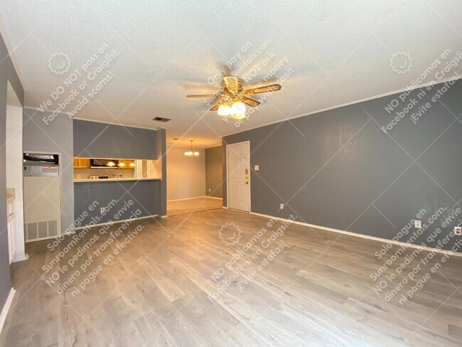 Foto del edificio - 1202 Thorpe Ln