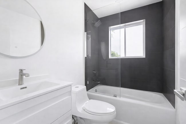 Bathroom - 2008 SW 102nd Ter