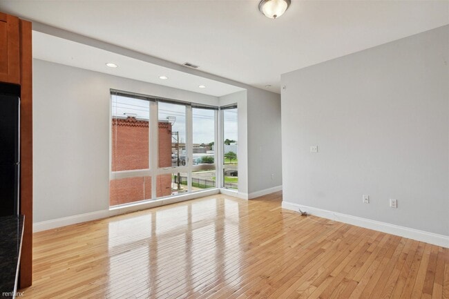 Foto del edificio - 3 br, 2 bath 4plex - 1856 N 17TH ST Unit 2