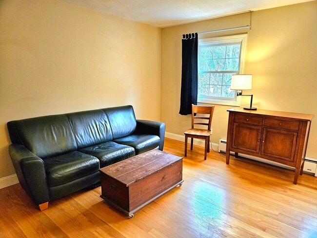 Foto del edificio - 43 Liberty Square Rd