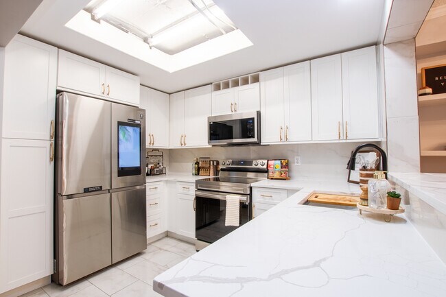 Building Photo - 3101 Boardwalk