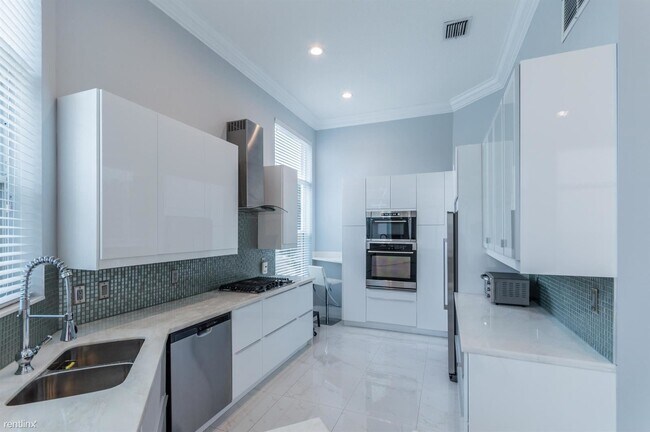Foto del edificio - 3 br, 2 bath House - 6543 NW 43rd Ter