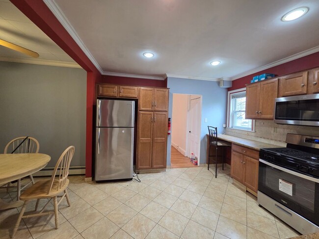 Building Photo - 289 Burgess Pl