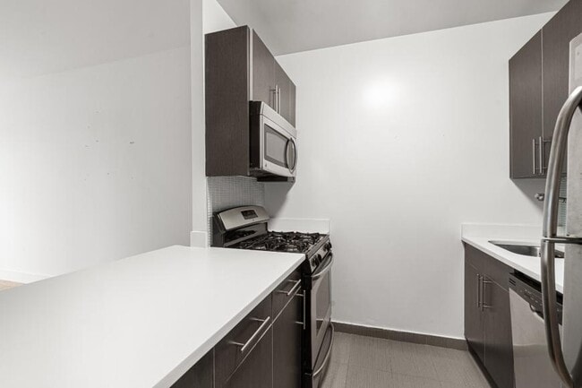 Building Photo - 0 bedroom in New York NY 10038