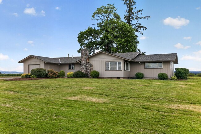 Foto del edificio - 32303 NW Zion Church Rd