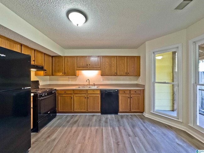 Building Photo - 4776 Cheshire Cir