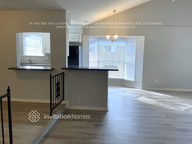 Foto del edificio - 2306 Cambridge Ct N