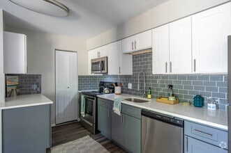 Interior Photo - Fountain Parc
