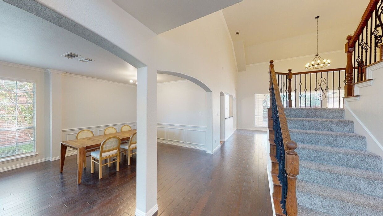 Photo - 3820 Clearwater Ct House