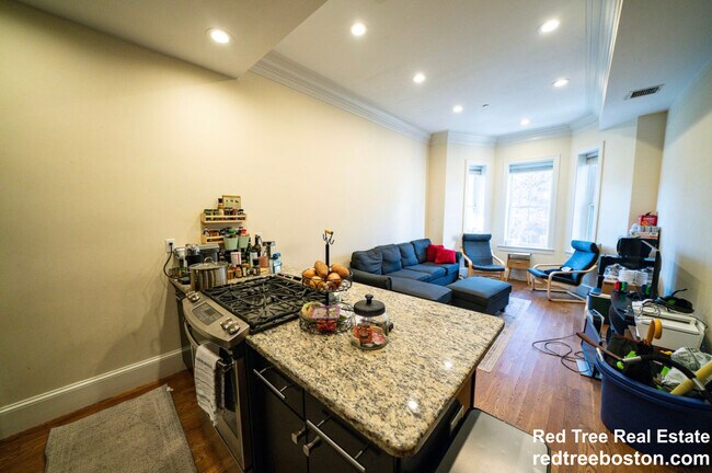 Photo - 1778 Commonwealth Ave Apartment