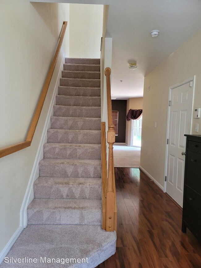 Building Photo - 2503 Running Wolf Trail