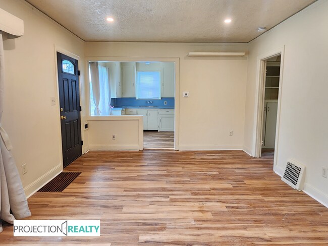 Photo - 8040 N Washburne Ave House