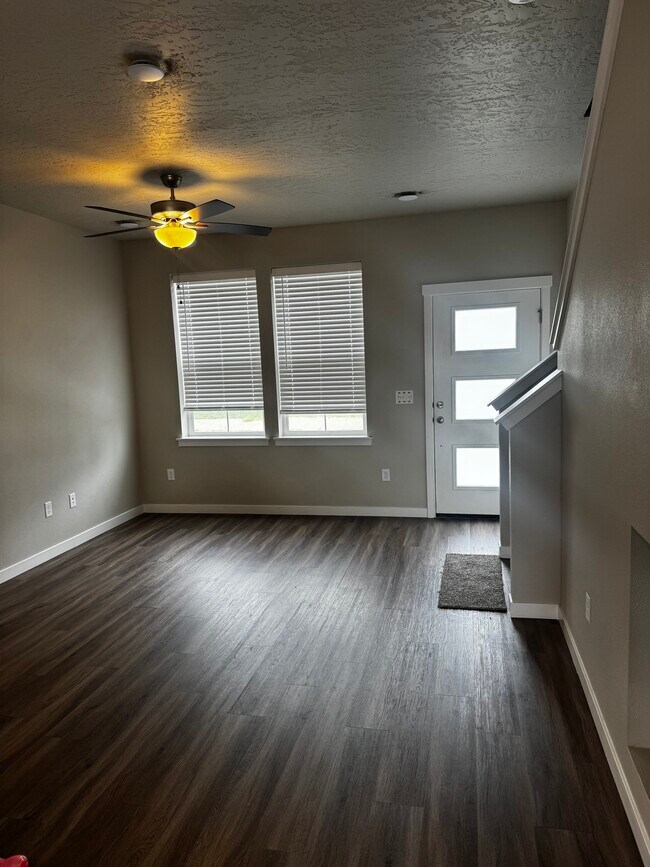 Foto del edificio - 5912 S Jessenia Ln