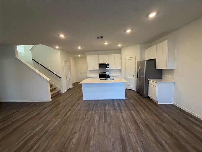 Building Photo - 27714 Hudson Sands Ln