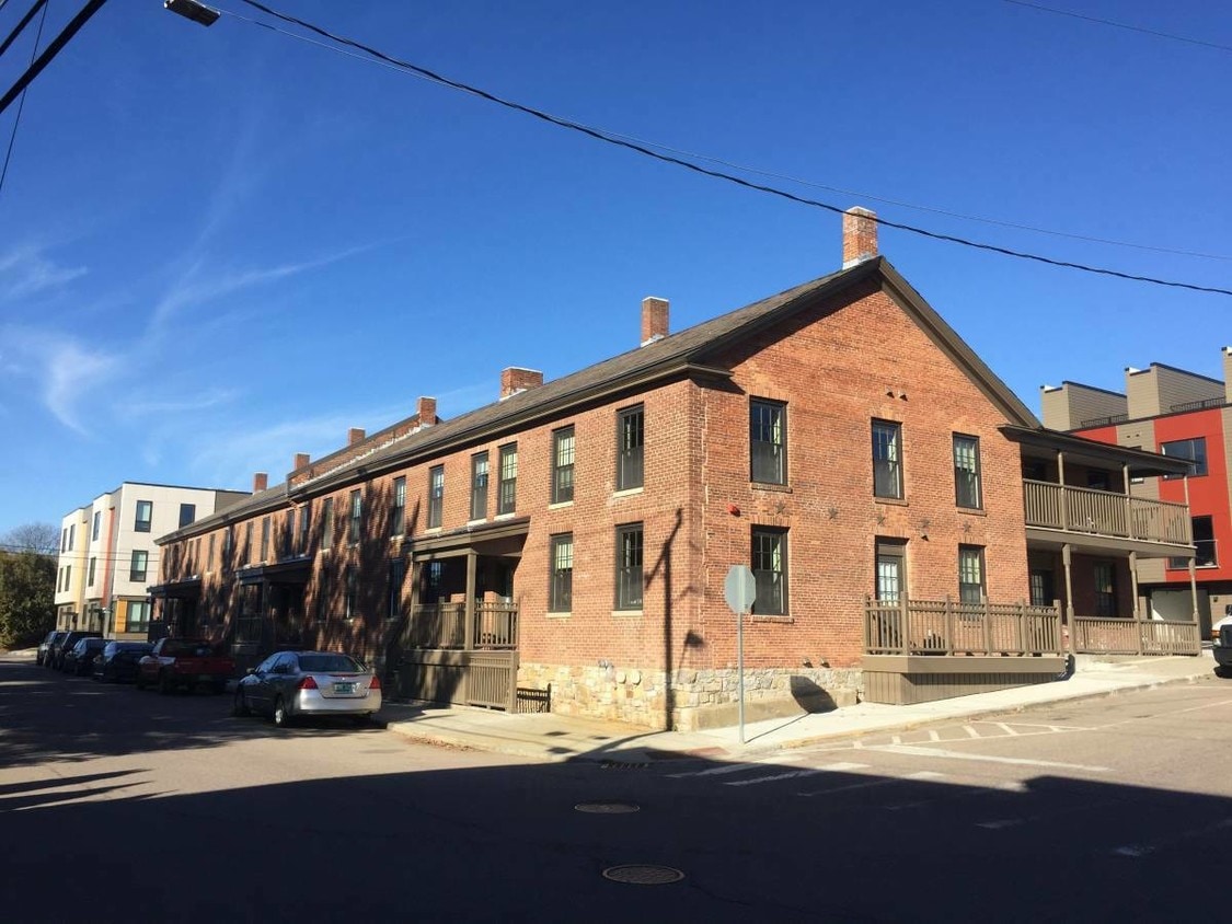 79 W Canal St, Winooski, VT 05404 Apartments in Winooski, VT