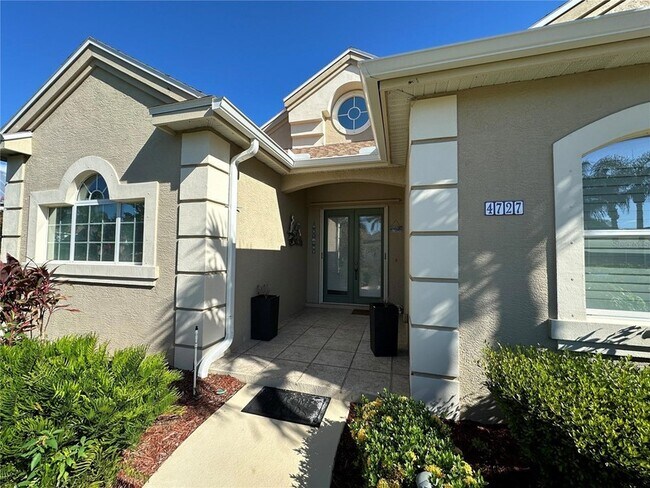 Foto del edificio - 4727 Spinnaker Dr