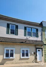 Building Photo - 71 E 22nd St