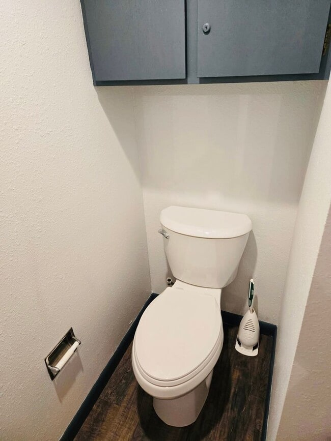 Building Photo - Newly Remodeled Loft Apartment – 1.5 Baths...
