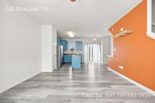 Foto del edificio - 702 Margaret Pl