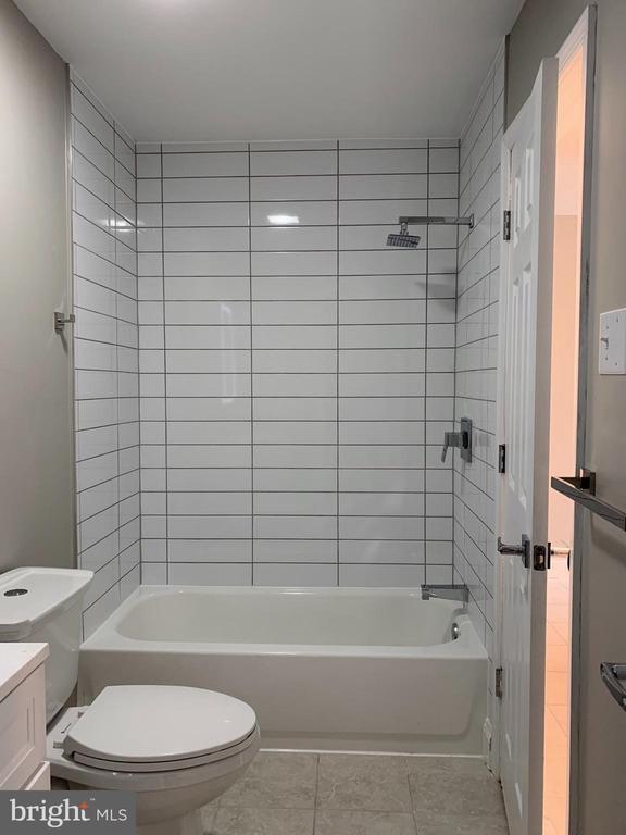 Foto del edificio - 15 Buttonwood Rd