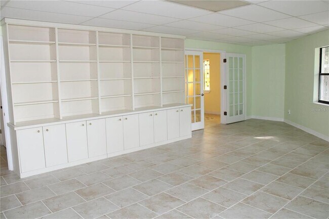 Foto del edificio - 5828 Oakhurst Dr