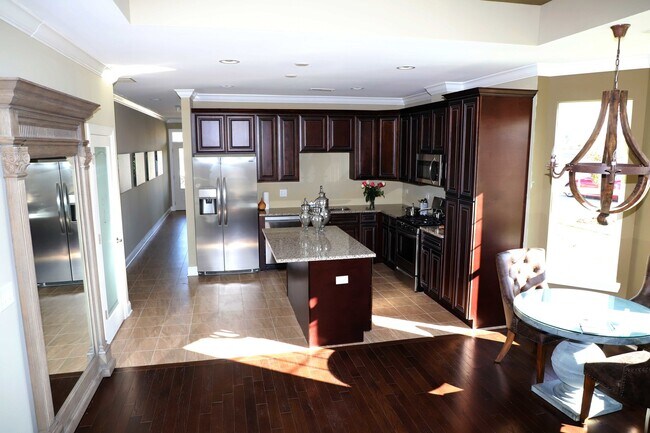 Building Photo - 757 Verandah Dr
