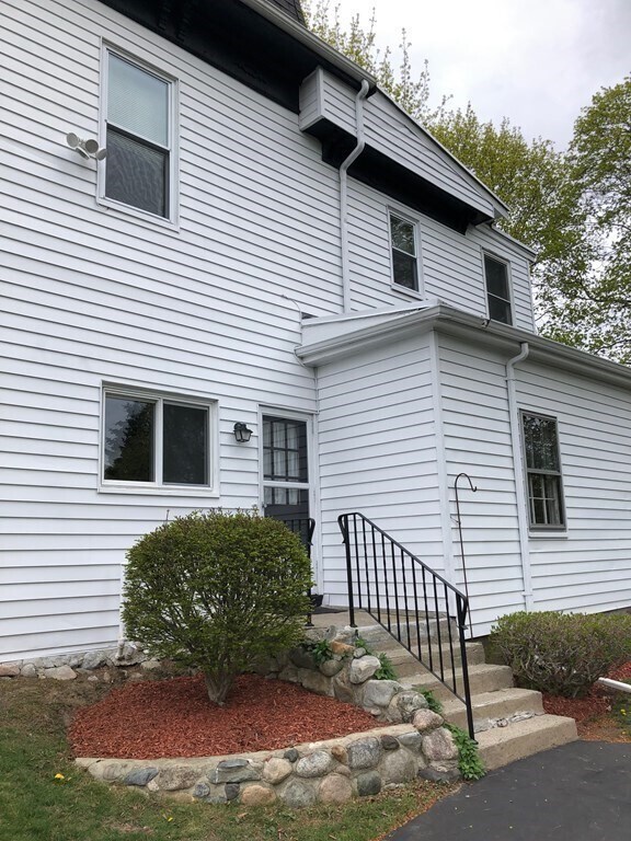 Building Photo - 719 Great Plain Ave