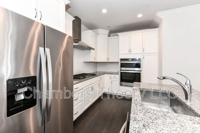 Foto del edificio - 43185 Mongold Square