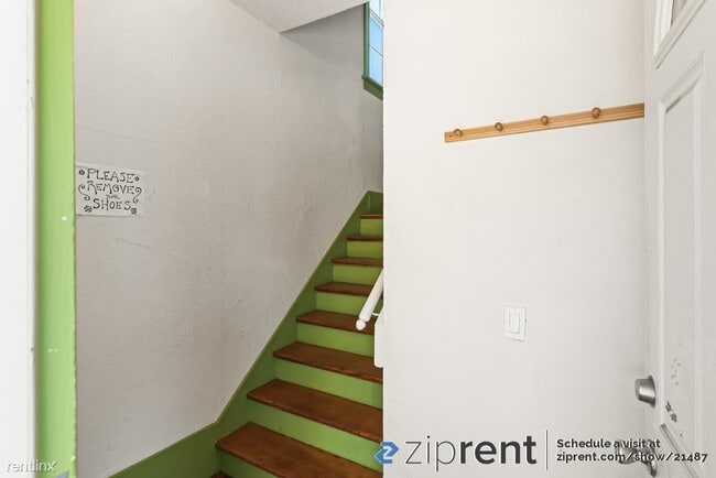 Building Photo - 3 br, 2 bath House - 951 Apgar Street, Oak...