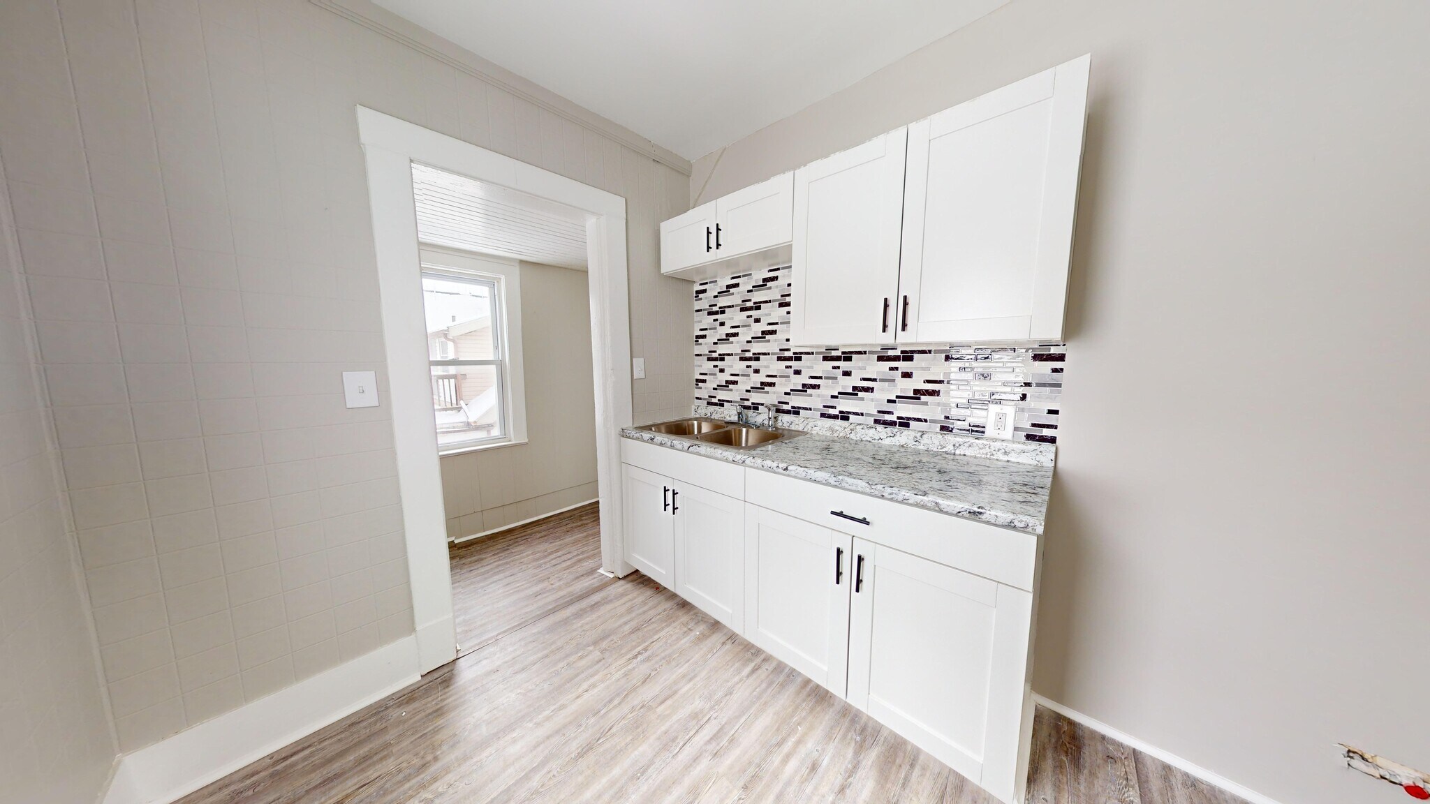 4500 W 39th St Cleveland, OH 44109 – photo 5