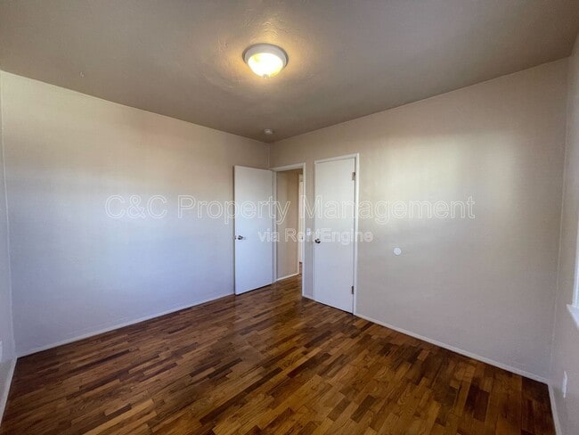 Foto del edificio - 1234 Circle Ave